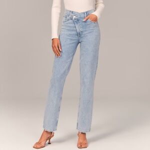 Abercrombie ‘90s Straight Ultra High Rise